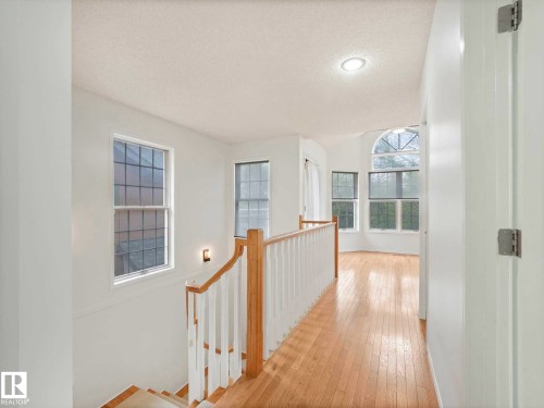 9642 100 Street, Edmonton, AB - Indoor Photo Showing Other Room