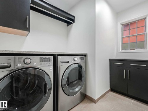 9642 100 Street, Edmonton, AB - Indoor Photo Showing Laundry Room