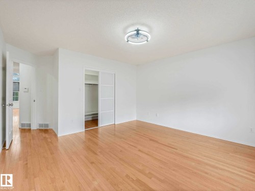 9642 100 Street, Edmonton, AB - Indoor Photo Showing Other Room