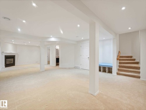 9642 100 Street, Edmonton, AB - Indoor