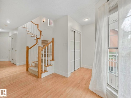 9642 100 Street, Edmonton, AB - Indoor Photo Showing Other Room