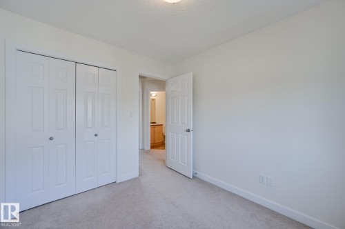 38 6032 38 Avenue, Edmonton, AB - Indoor
