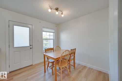 38 6032 38 Avenue, Edmonton, AB - Indoor Photo Showing Dining Room