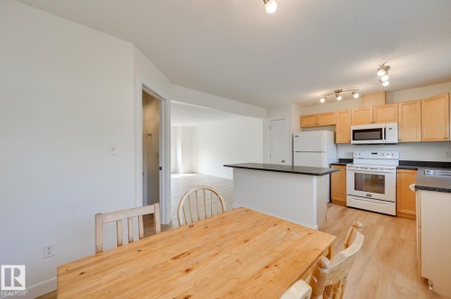 38 6032 38 Avenue, Edmonton, AB - Indoor