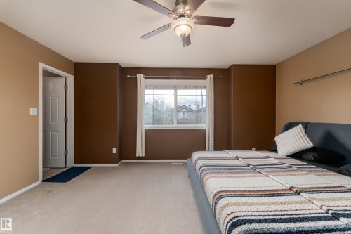 105 Galloway Wynd, Fort Saskatchewan, AB - Indoor Photo Showing Bedroom