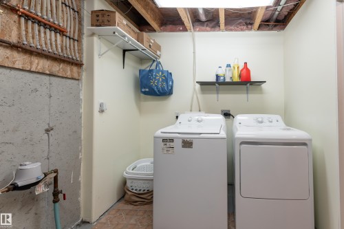 105 Galloway Wynd, Fort Saskatchewan, AB - Indoor Photo Showing Laundry Room