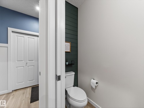9 Prospect Place, Spruce Grove, AB - Indoor Photo Showing Bathroom