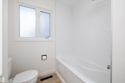 49 Sheridan Drive, St. Albert, AB - Indoor Photo Showing Bathroom
