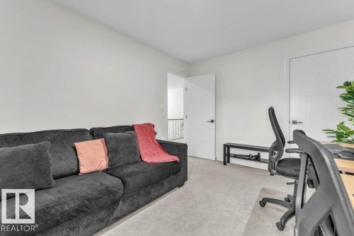 2107 14 Avenue, Edmonton, AB - Indoor