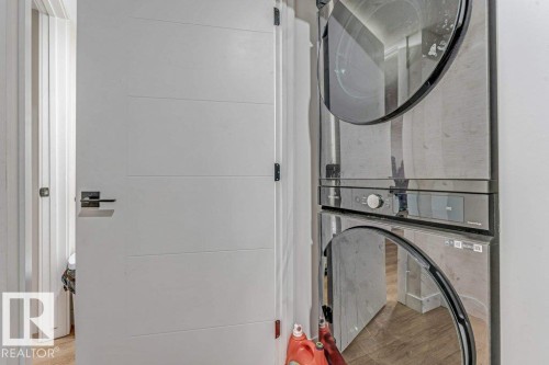 2107 14 Avenue, Edmonton, AB - Indoor Photo Showing Laundry Room