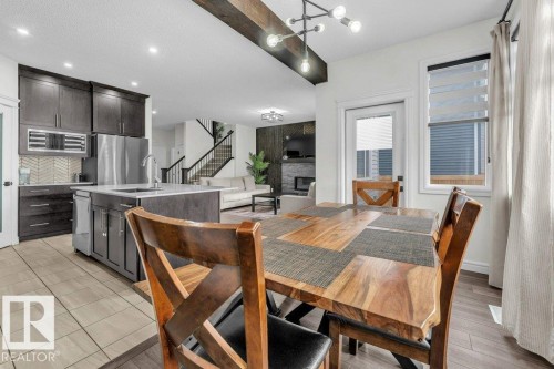 2107 14 Avenue, Edmonton, AB - Indoor