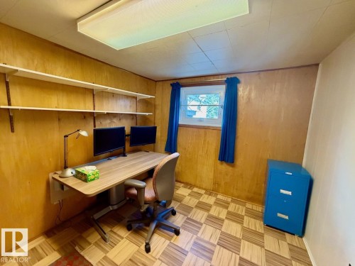 6719 112A Street Nw, Edmonton, AB - Indoor Photo Showing Office