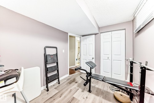 15611 83A Street, Edmonton, AB - Indoor
