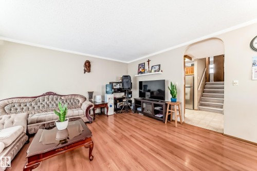 15611 83A Street, Edmonton, AB - Indoor
