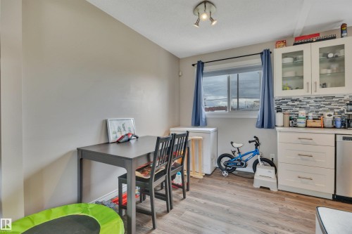 13432 58 Street, Edmonton, AB - Indoor