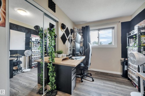 13432 58 Street, Edmonton, AB - Indoor Photo Showing Office