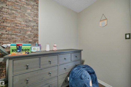 13432 58 Street, Edmonton, AB - Indoor