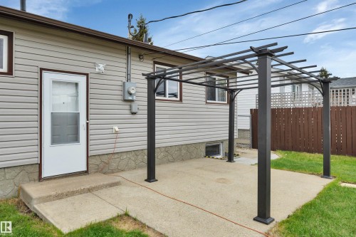 13432 58 Street, Edmonton, AB - Outdoor With Exterior