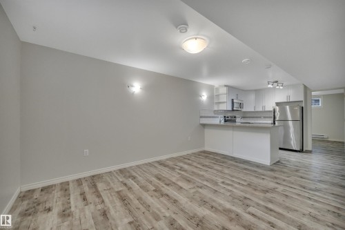 13432 58 Street, Edmonton, AB - Indoor Photo Showing Kitchen