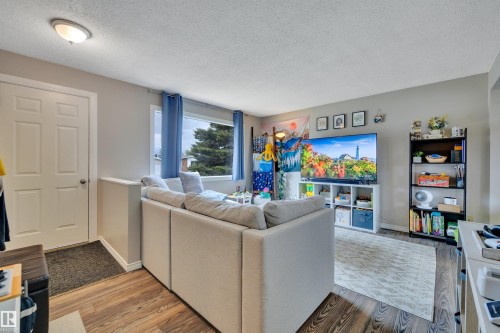 13432 58 Street, Edmonton, AB - Indoor