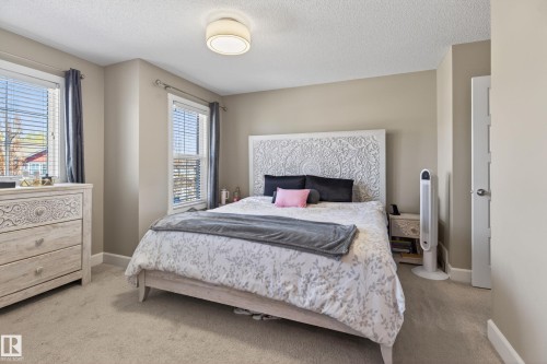 3356 Hilton Crescent, Edmonton, AB - Indoor Photo Showing Bedroom