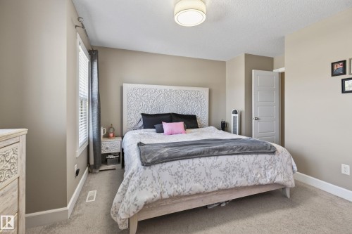 3356 Hilton Crescent, Edmonton, AB - Indoor Photo Showing Bedroom