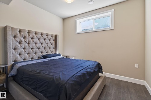 3356 Hilton Crescent, Edmonton, AB - Indoor Photo Showing Bedroom