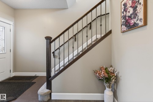 3356 Hilton Crescent, Edmonton, AB - Indoor Photo Showing Other Room