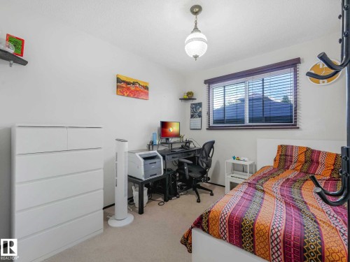 8715 41 Avenue, Edmonton, AB - Indoor