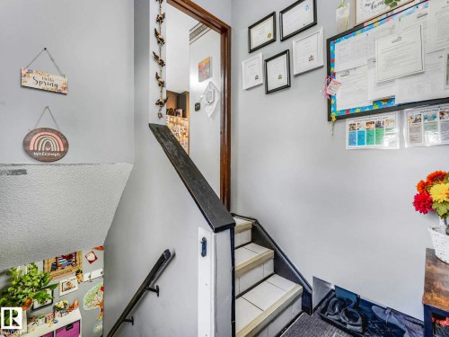 8715 41 Avenue, Edmonton, AB - Indoor Photo Showing Other Room