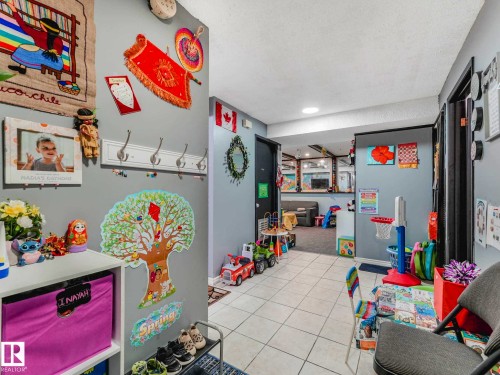 8715 41 Avenue, Edmonton, AB - Indoor