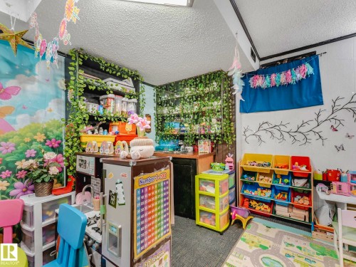 8715 41 Avenue, Edmonton, AB - Indoor Photo Showing Other Room
