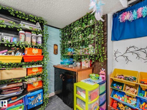 8715 41 Avenue, Edmonton, AB - Indoor Photo Showing Other Room