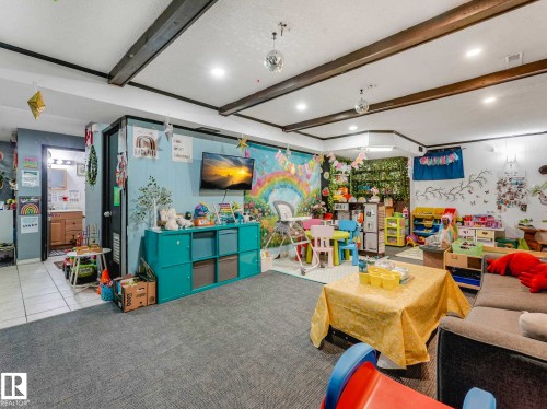 8715 41 Avenue, Edmonton, AB - Indoor Photo Showing Other Room