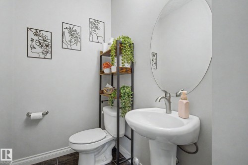 82 Dalquist Bay, Leduc, AB - Indoor Photo Showing Bathroom