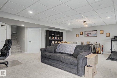 82 Dalquist Bay, Leduc, AB - Indoor