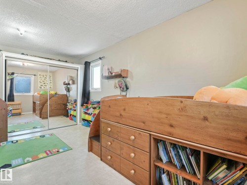 5305 46 Street, Leduc, AB - Indoor Photo Showing Bedroom