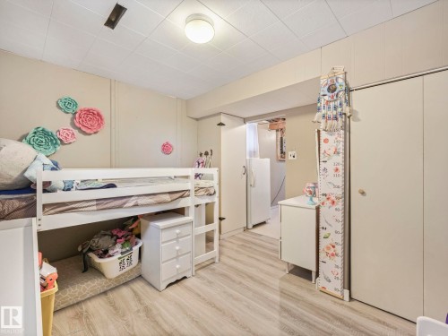 5305 46 Street, Leduc, AB - Indoor Photo Showing Other Room