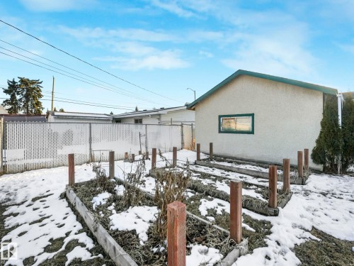 5305 46 Street, Leduc, AB - Outdoor