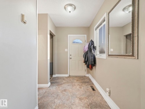 5305 46 Street, Leduc, AB - Indoor Photo Showing Other Room