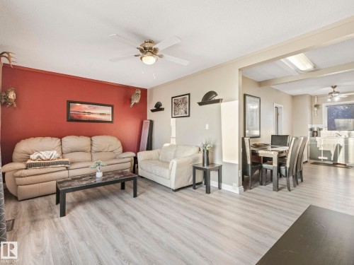 5305 46 Street, Leduc, AB - Indoor Photo Showing Living Room