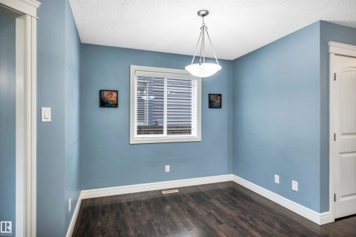 2429 Austin Crescent, Edmonton, AB - Indoor Photo Showing Other Room