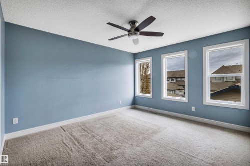2429 Austin Crescent, Edmonton, AB - Indoor Photo Showing Other Room