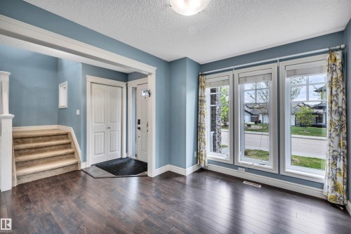 2429 Austin Crescent, Edmonton, AB - Indoor Photo Showing Other Room