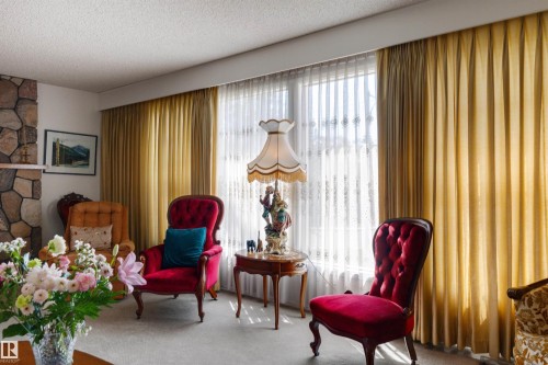 13504 81 Avenue, Edmonton, AB - Indoor