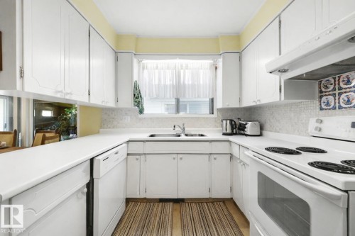 13504 81 Avenue, Edmonton, AB - Indoor Photo Showing Kitchen With Double Sink