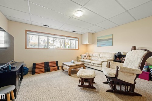 4012 86 Street, Edmonton, AB - Indoor