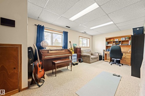 4012 86 Street, Edmonton, AB - Indoor