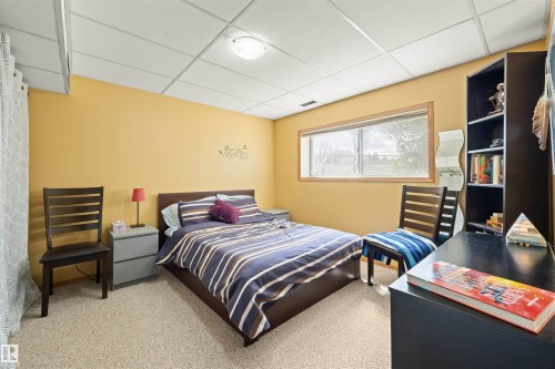 4012 86 Street, Edmonton, AB - Indoor Photo Showing Bedroom