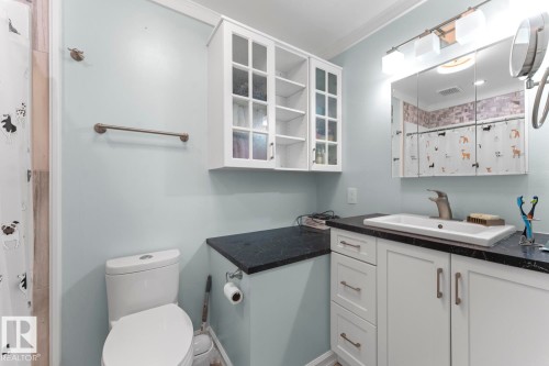 4706 63 Avenue, Cold Lake, AB - Indoor Photo Showing Bathroom